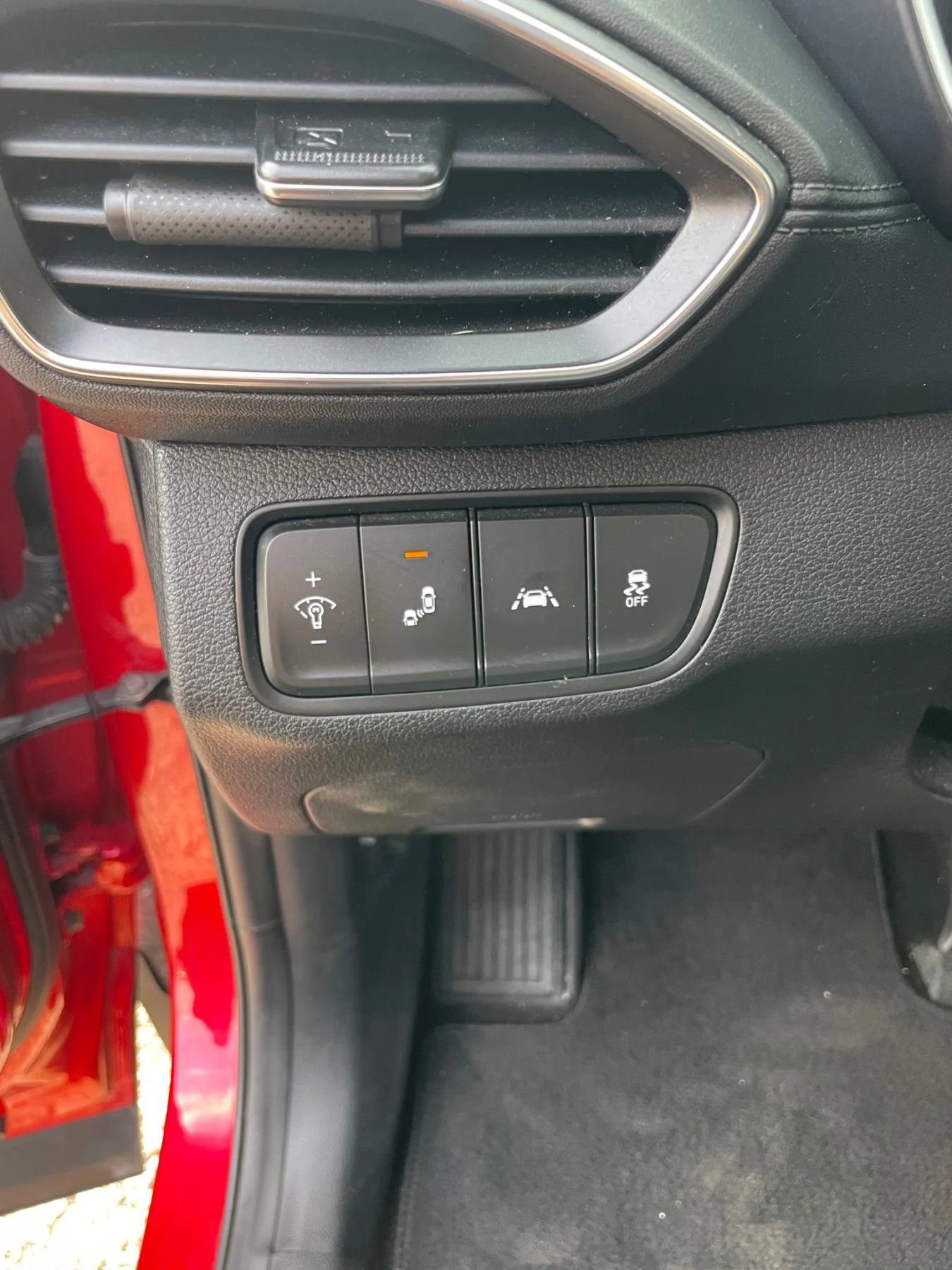 Used 2020 Hyundai Santa Fe SEL image 17