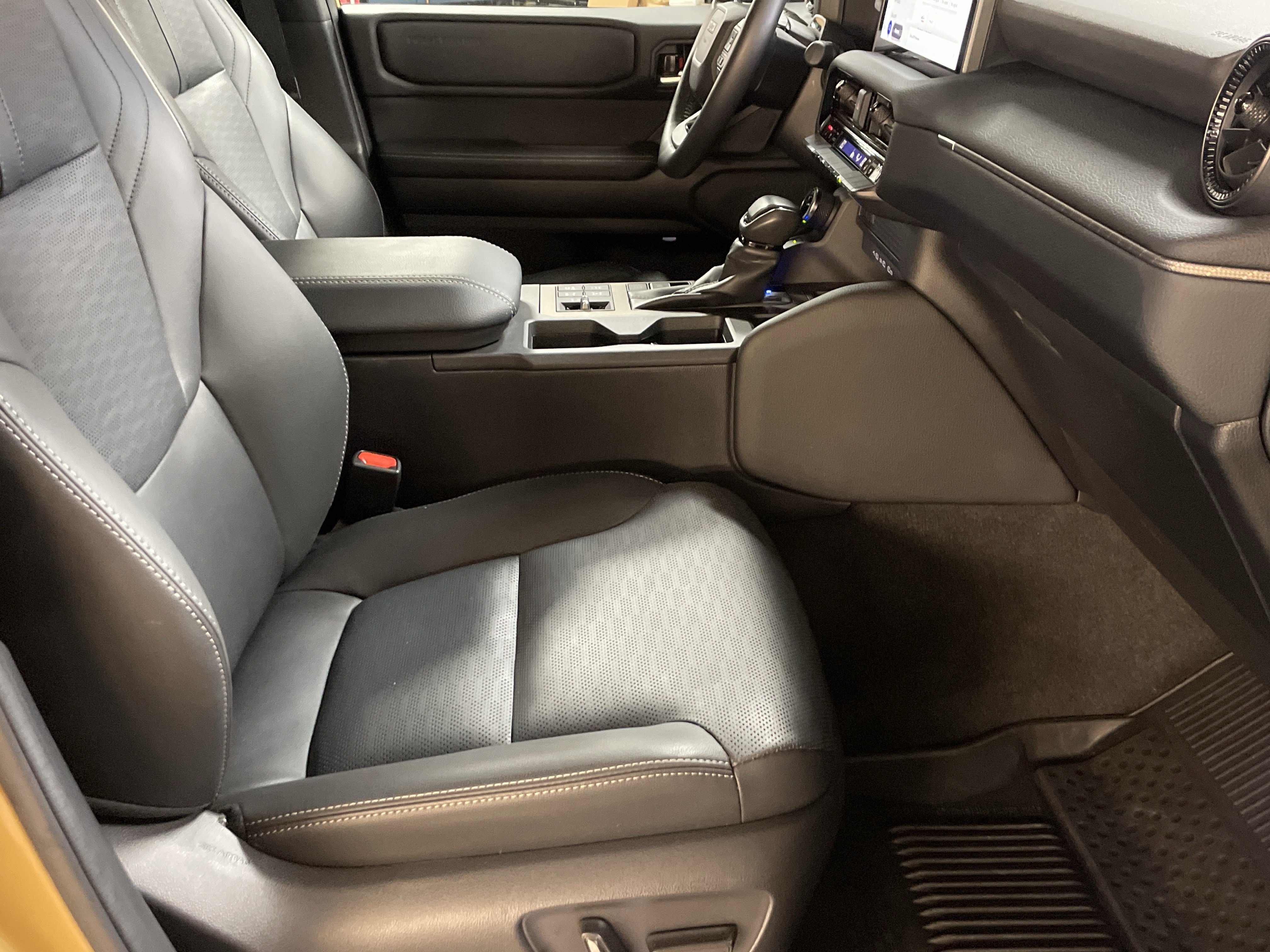 Used 2024 Toyota Land Cruiser image 35