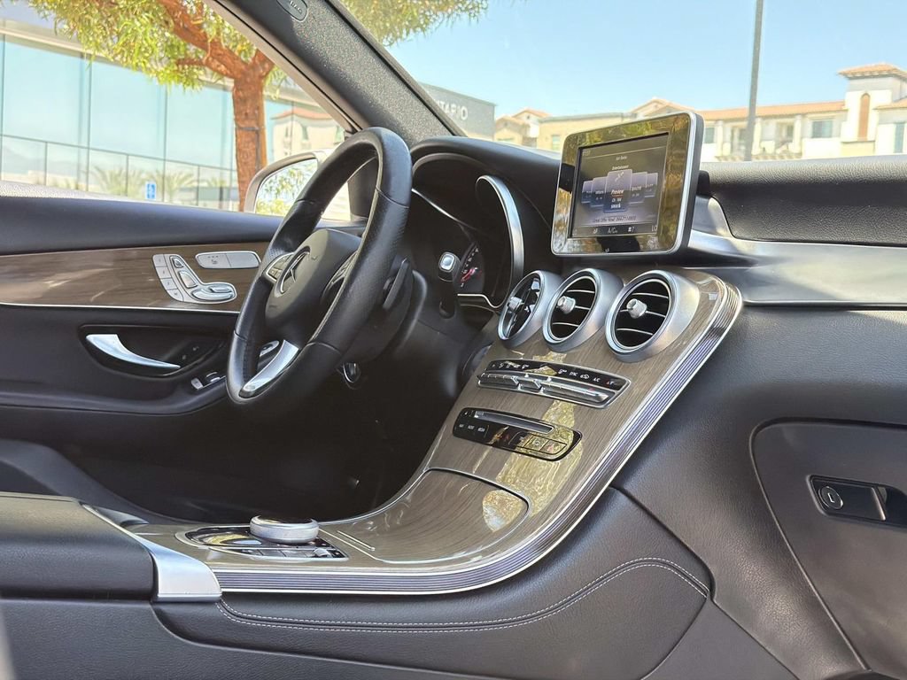Used 2018 Mercedes-Benz GLC 300 image 21