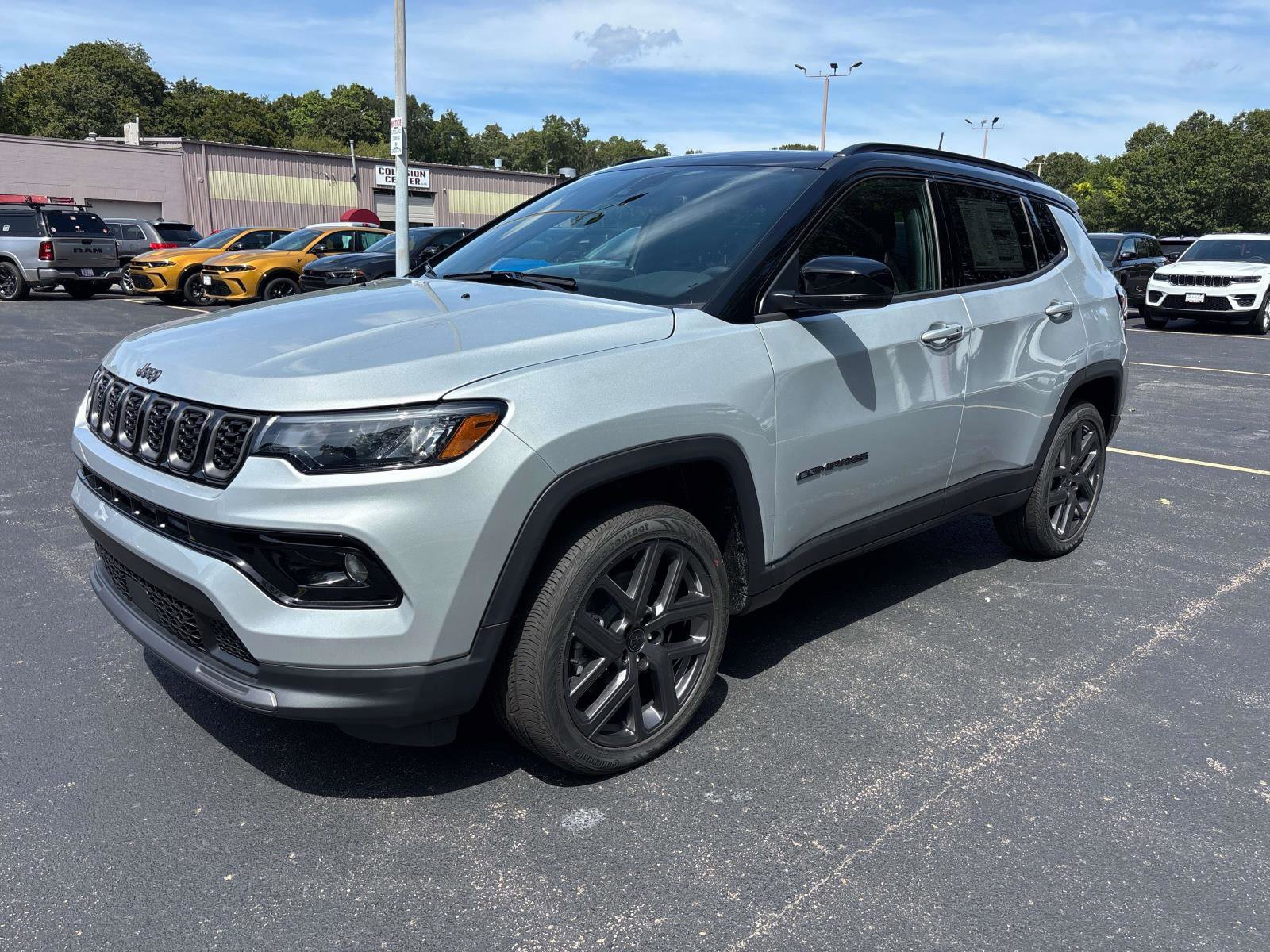 New 2025 Jeep Compass Limited w/ Sun and Sound Group