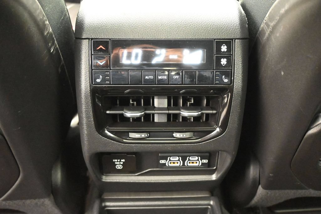 Used 2023 Jeep Grand Cherokee L Limited RWD image 20