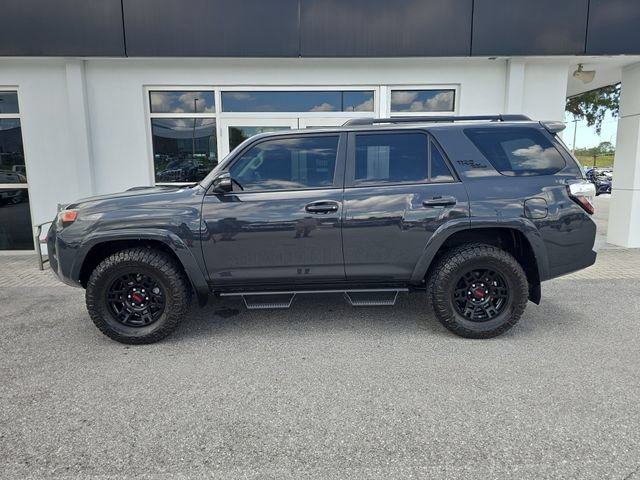 Used 2024 Toyota 4Runner TRD Off-Road Premium w/ Moonroof Package AWD/4WD image 4