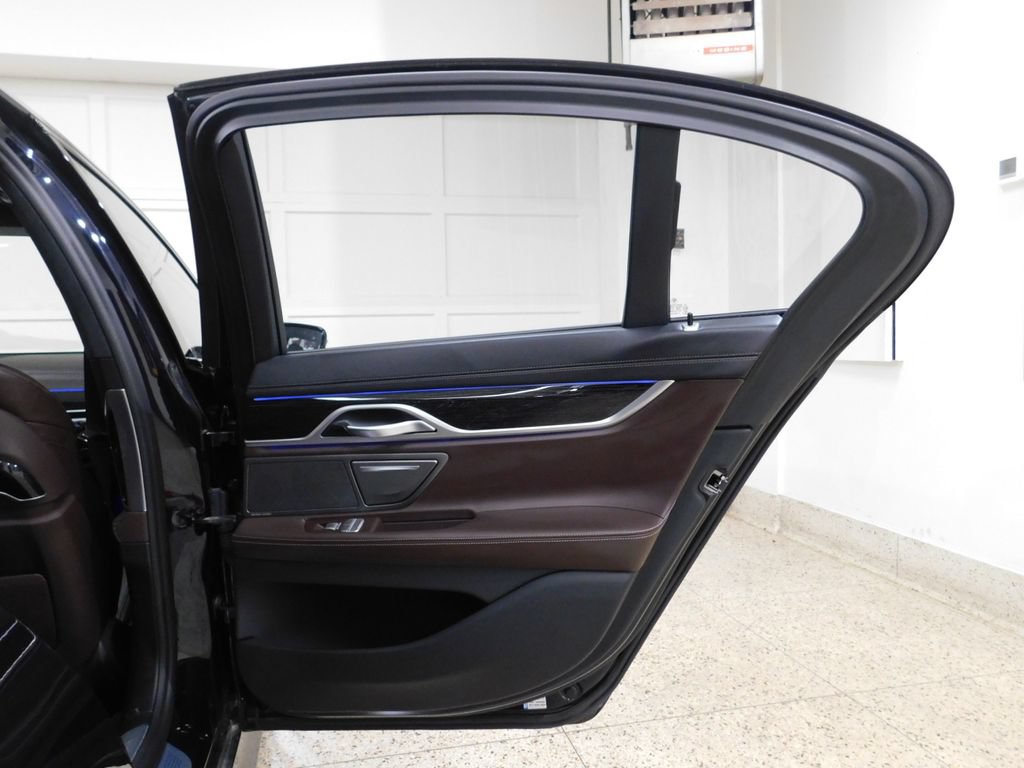 Used 2019 BMW 750i xDrive AWD/4WD image 65