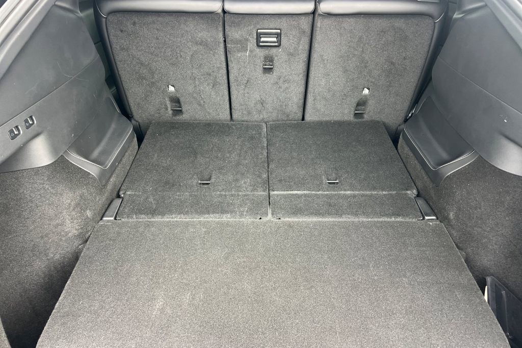 Used 2025 Tesla Model Y Long Range image 14