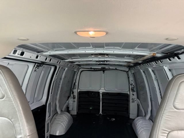 Used 2021 Chevrolet Express 2500 w/ Driver Convenience Package RWD image 23