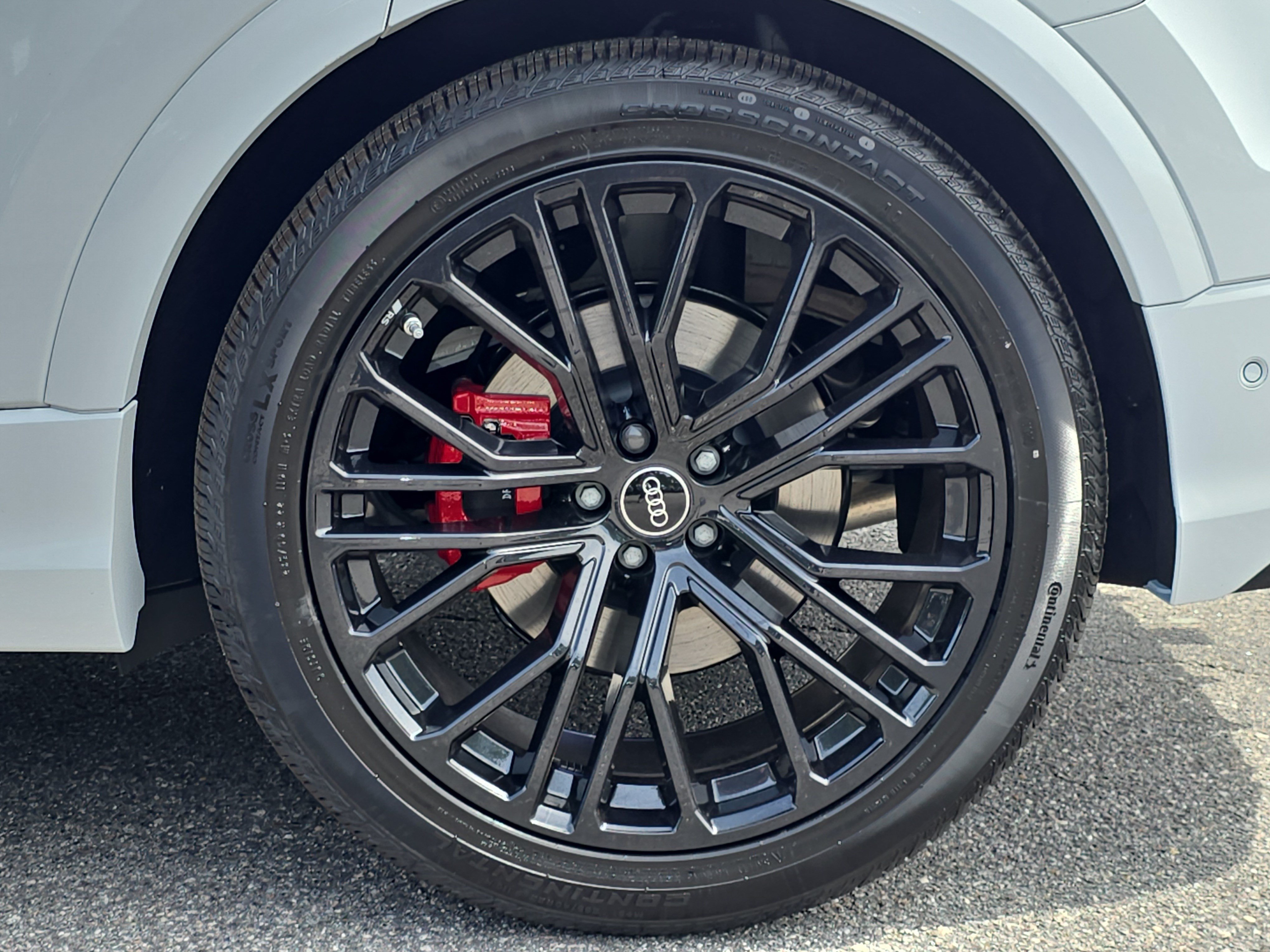 New 2026 Audi SQ8 Prestige AWD/4WD image 34