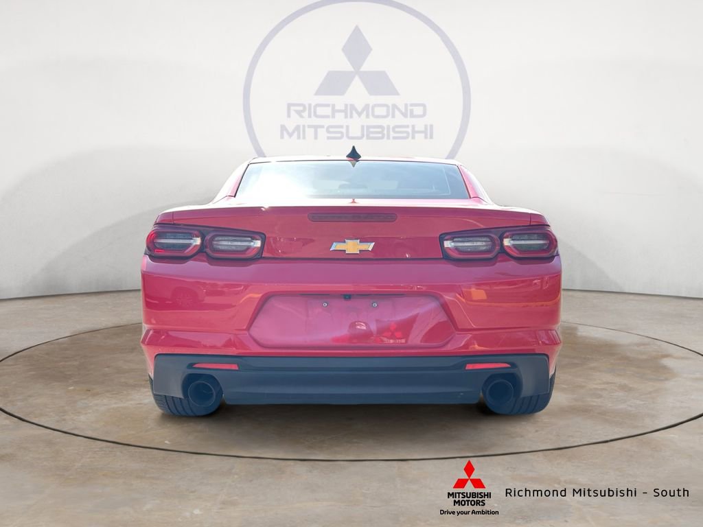 Used 2019 Chevrolet Camaro LT image 4