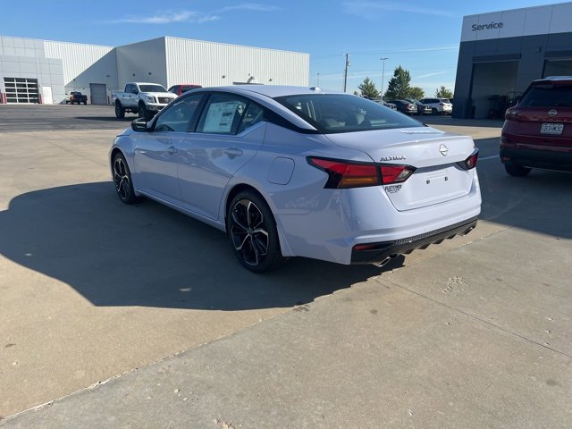 New 2025 Nissan Altima 2.5 SR image 5