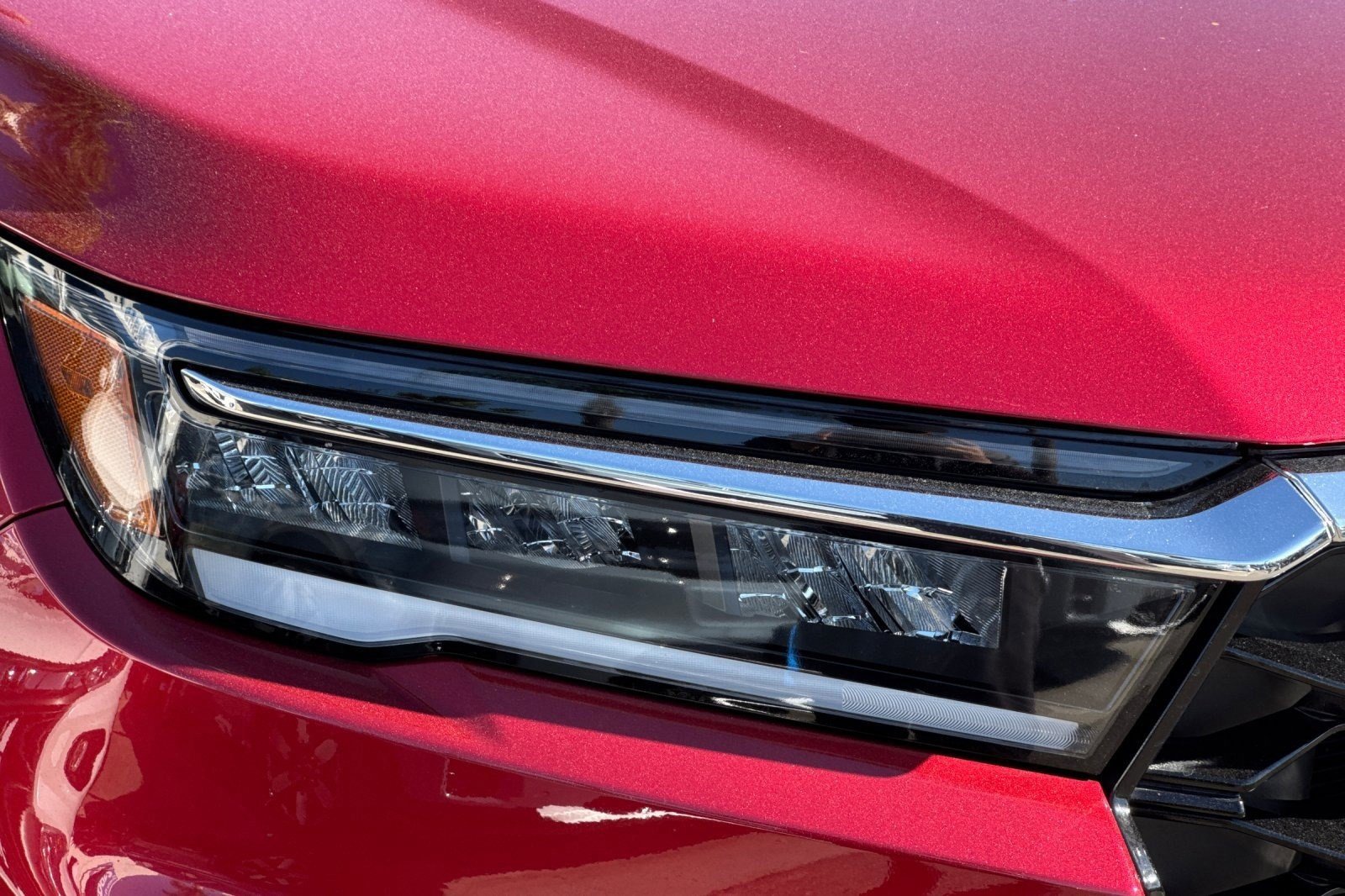 Certified 2025 Honda Pilot Touring image 10