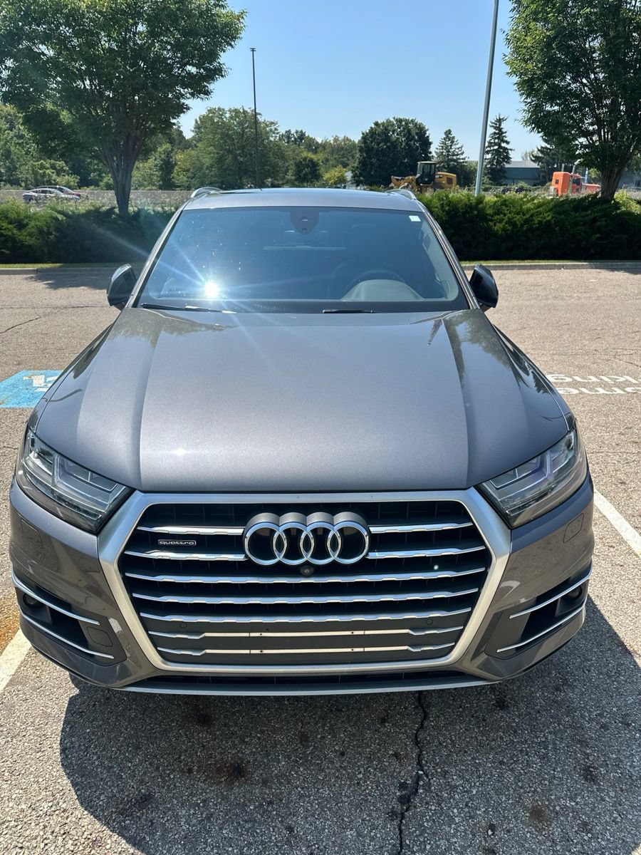 Used 2019 Audi Q7 3.0T Premium Plus w/ Premium Plus Package AWD/4WD image 1