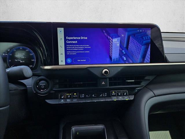 Used 2026 Toyota Crown Limited w/ Advanced Technology Package image 14