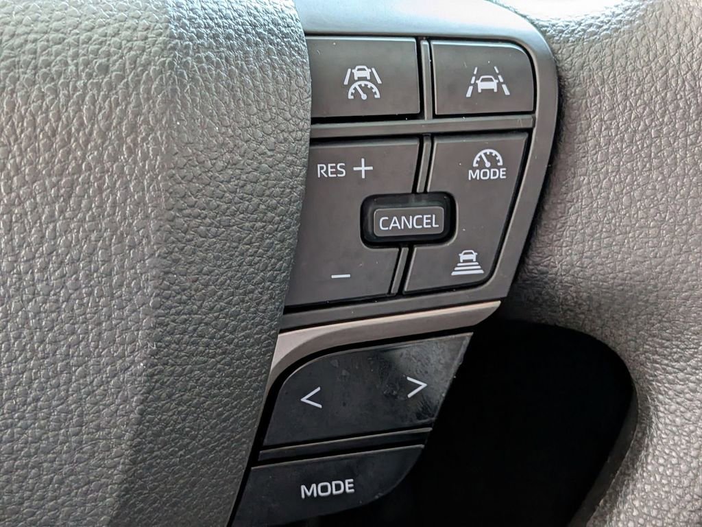 Used 2025 Toyota Camry LE FWD image 26