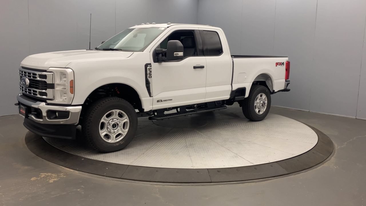 New 2026 Ford F350 XLT w/ FX4 Off-Road Package AWD/4WD image 9