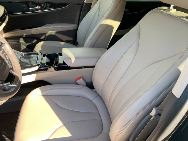 Used 2023 Lincoln Nautilus AWD w/ Premium Package image 17