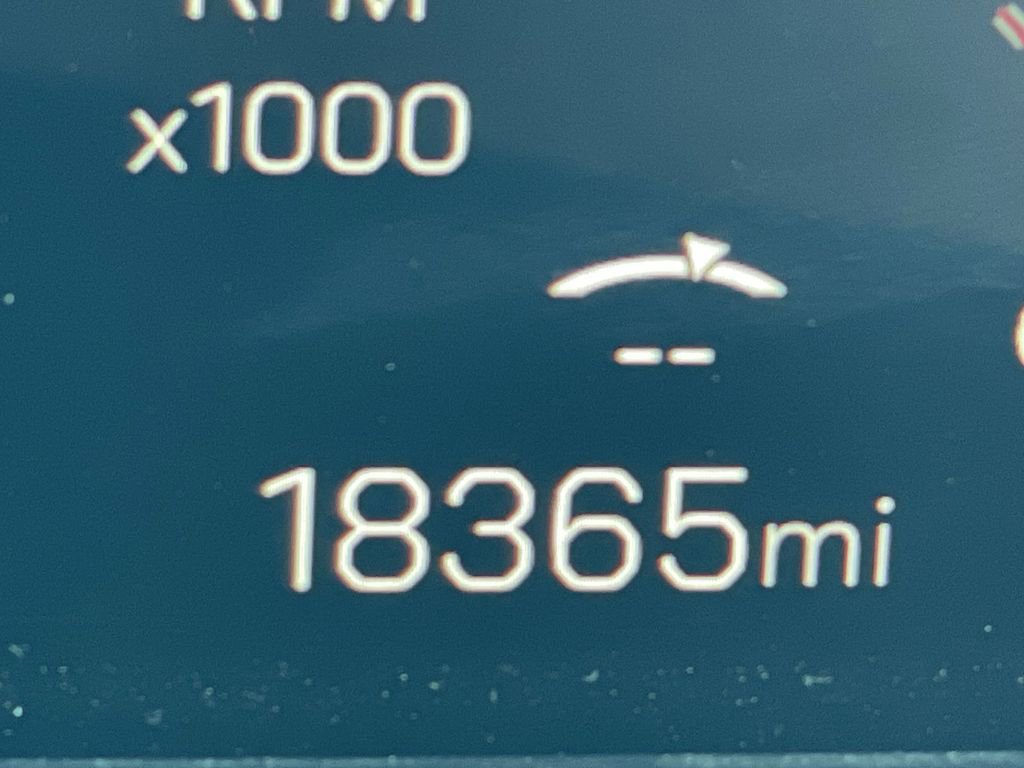 Used 2024 GMC Acadia AT4 w/ LPO, Floor Liner Package image 23