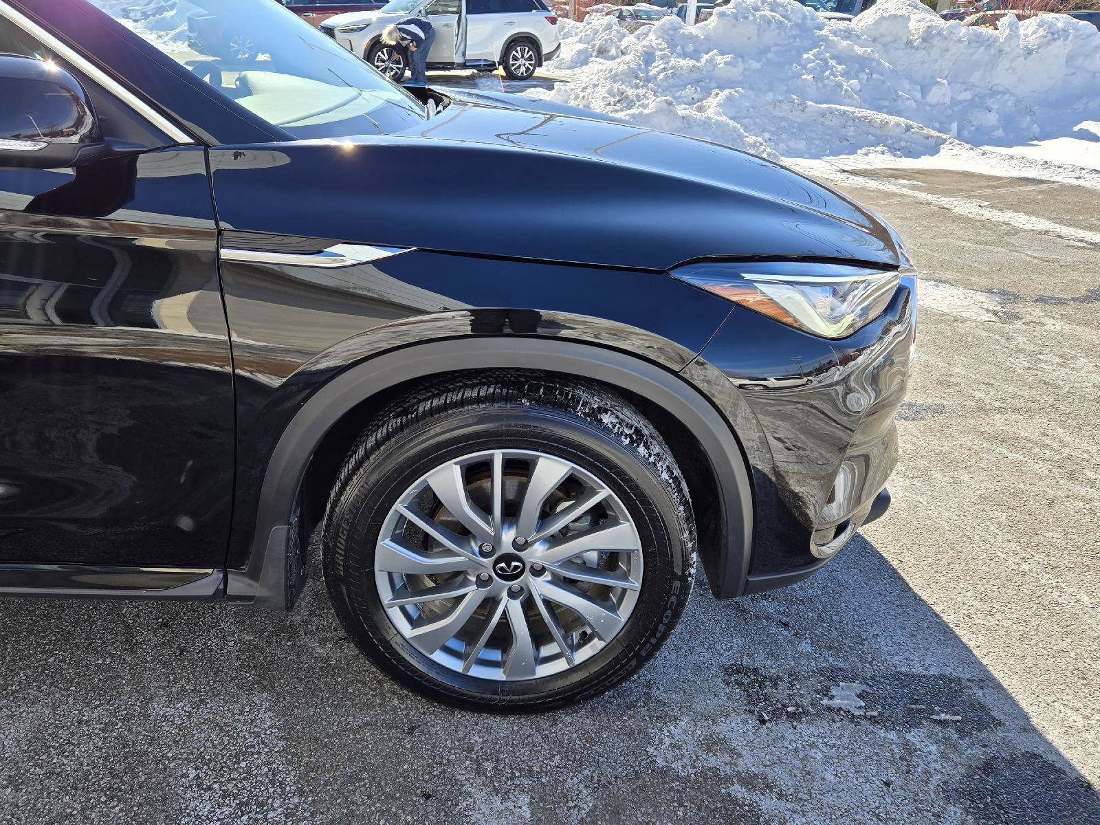 Certified 2025 INFINITI QX50 Luxe image 14