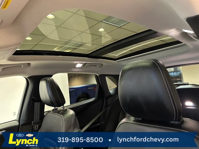 Certified 2023 Ford Escape Platinum w/ Premium Technology Package AWD/4WD image 7