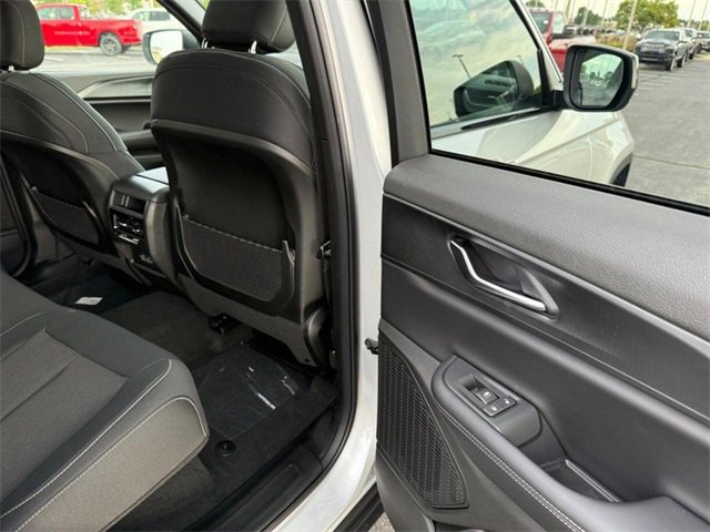 New 2025 Jeep Grand Cherokee Laredo X image 12