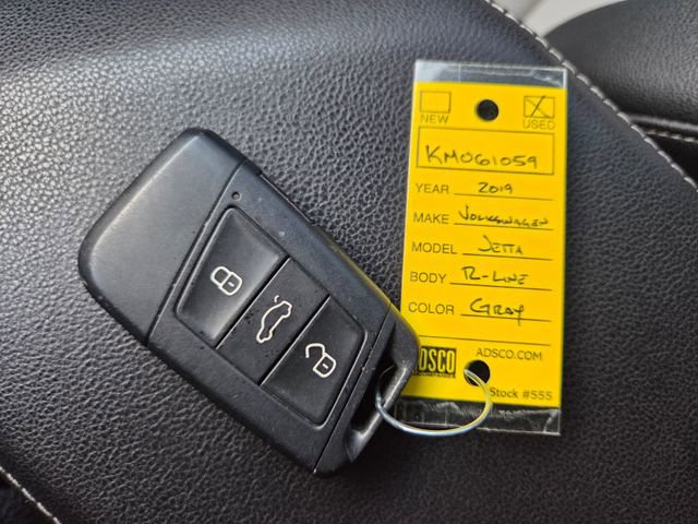 Used 2019 Volkswagen Jetta R-Line FWD image 20