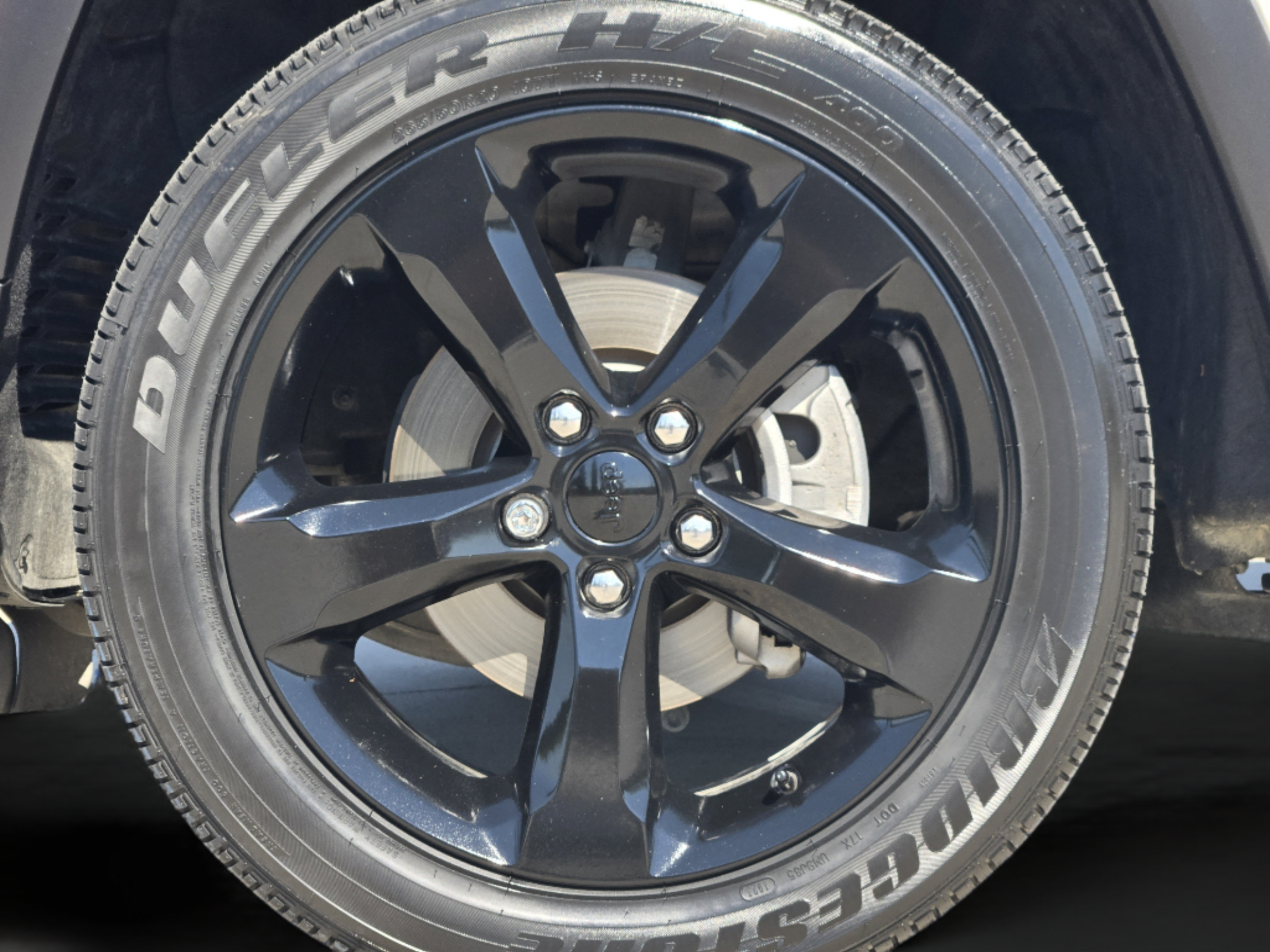 Used 2025 Jeep Grand Cherokee Altitude AWD/4WD image 35