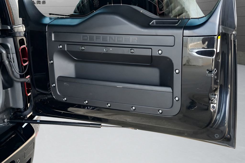 Used 2022 Land Rover Defender 110 XS Edition image 73