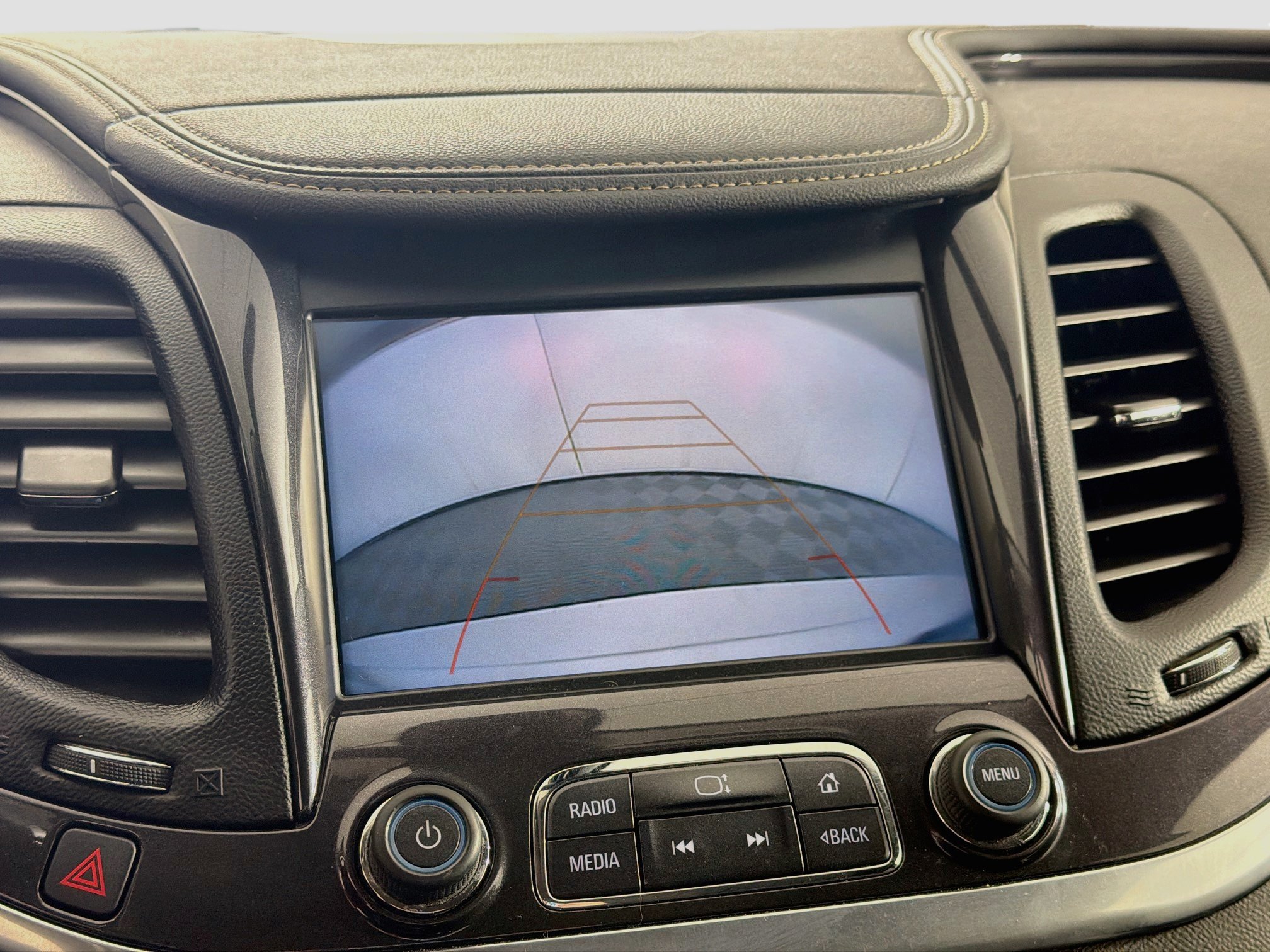 Used 2019 Chevrolet Impala LT FWD image 21