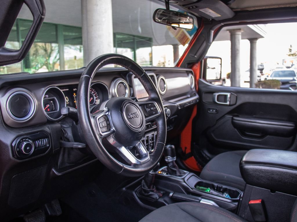 Used 2018 Jeep Wrangler Unlimited Rubicon w/ Safety Group AWD/4WD image 10