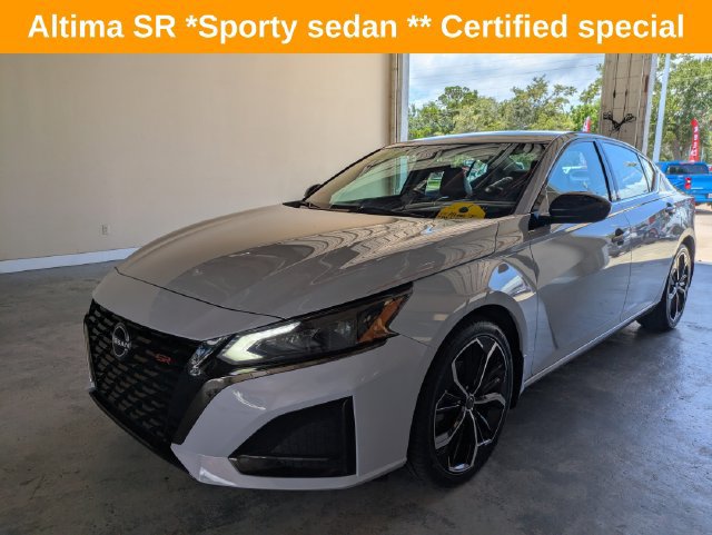 Certified 2023 Nissan Altima 2.5 SR FWD image 8