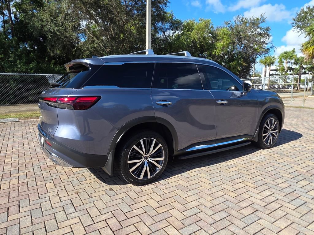 Used 2022 INFINITI QX60 Sensory w/ Cargo Package image 11