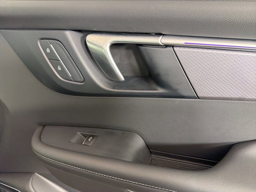 Used 2025 Buick Enclave Sport Touring image 31