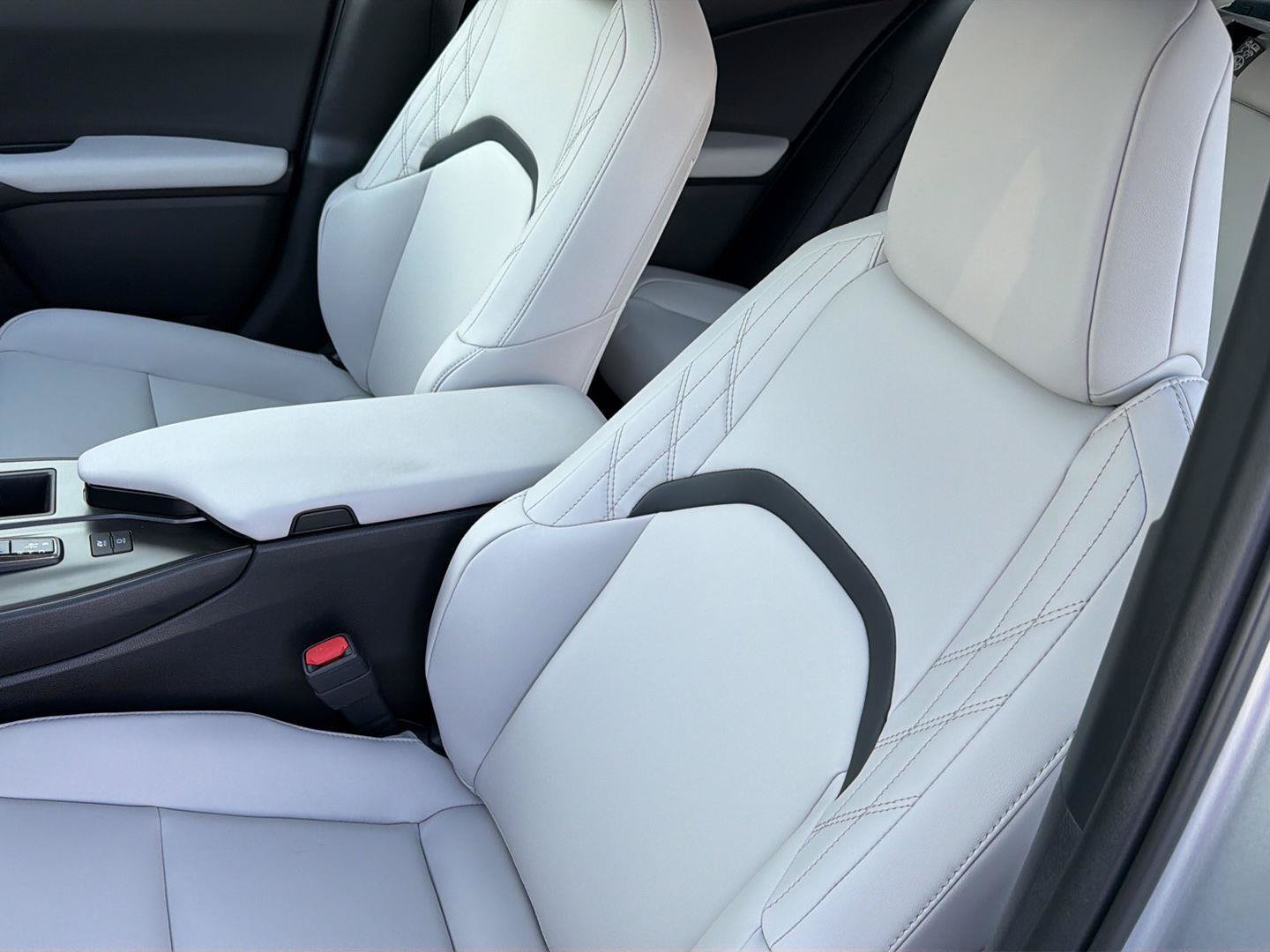 New 2026 Lexus UX 300h FWD w/ Accessory Package (Z2) image 27
