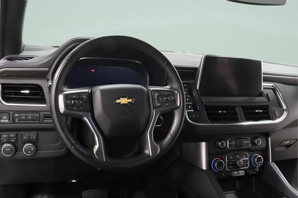 Used 2024 Chevrolet Suburban LT AWD/4WD image 9