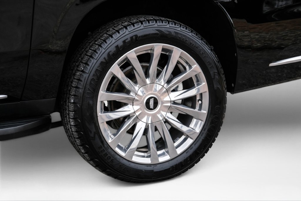 Used 2021 Cadillac Escalade ESV Premium Luxury RWD image 76