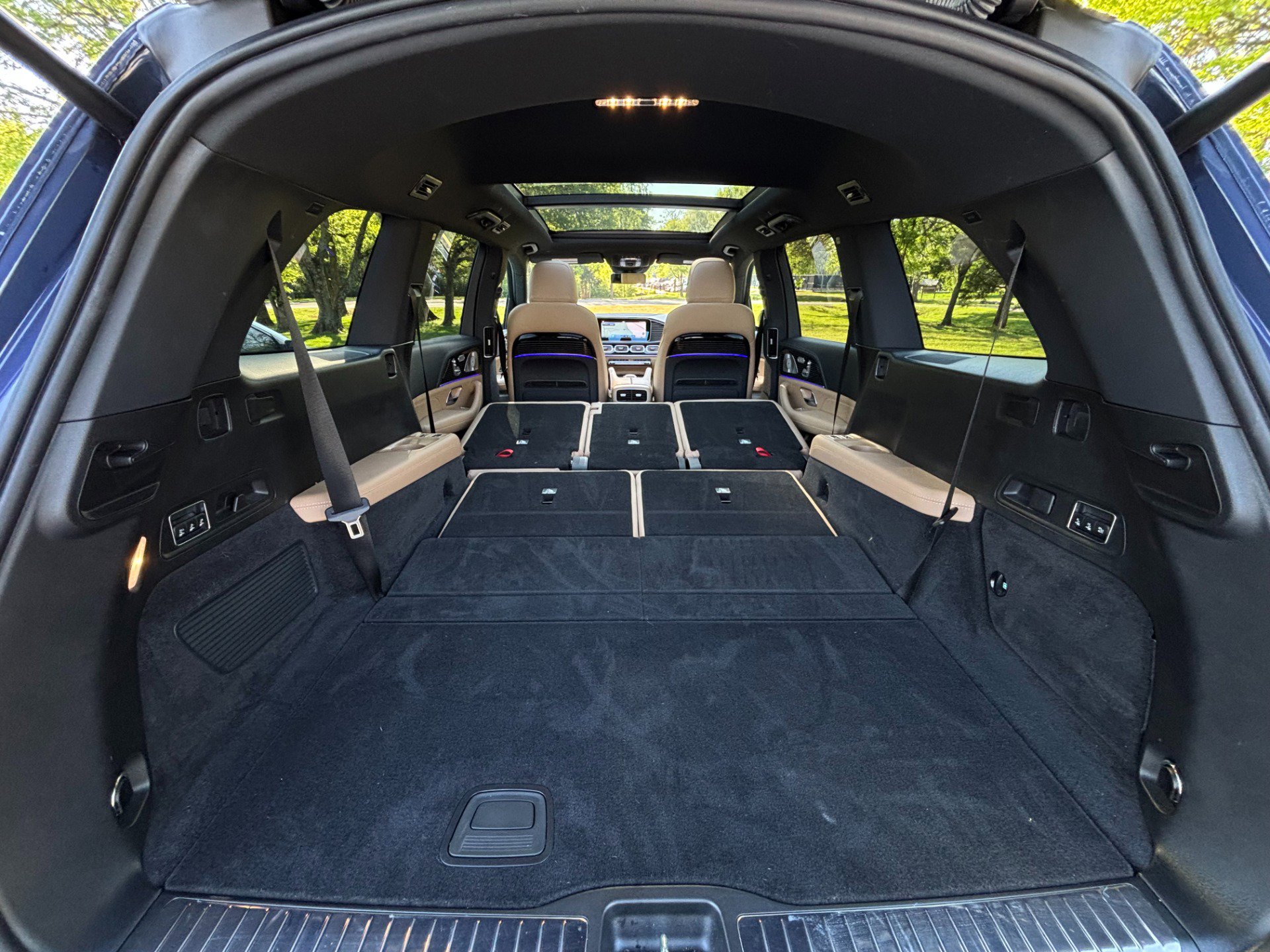 Used 2024 Mercedes-Benz GLS 580 4MATIC image 34