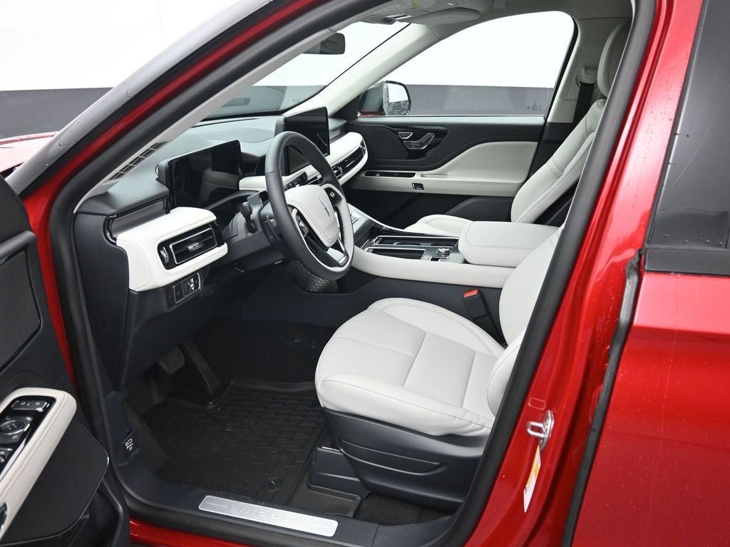 New 2026 Lincoln Aviator AWD w/ Jet Appearance Package image 9