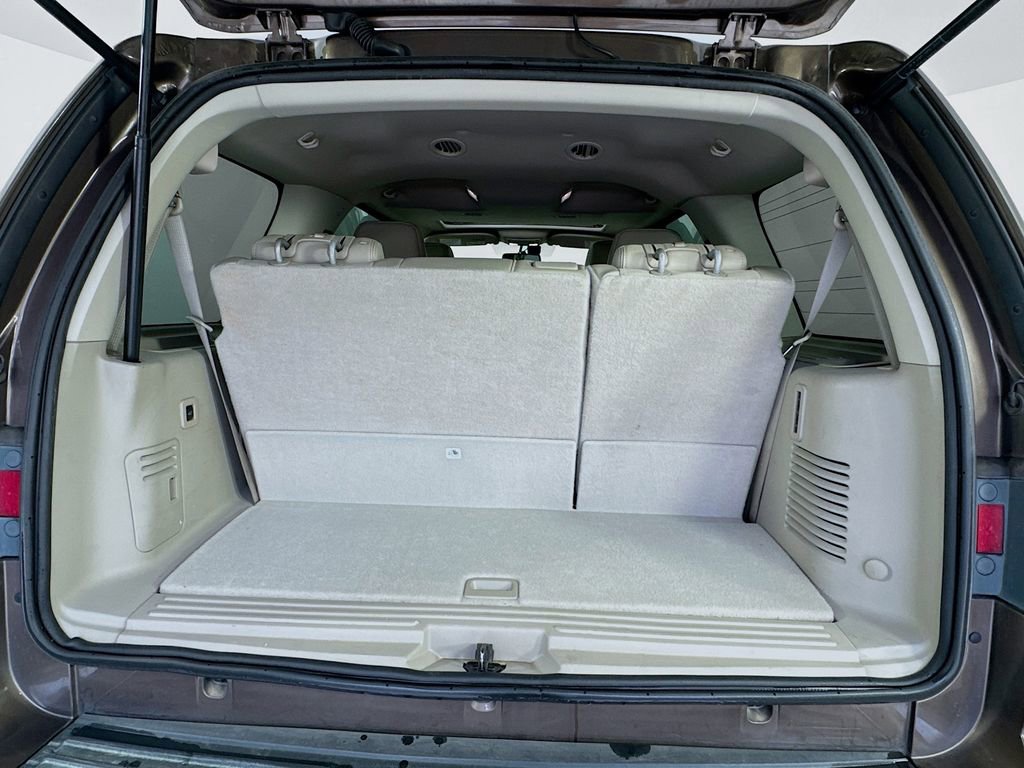 Used 2017 Lincoln Navigator Select RWD image 33