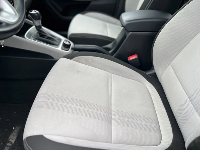 Used 2023 Hyundai Venue SEL w/ Cargo Package image 21