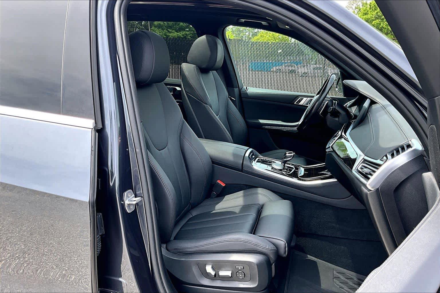Used 2020 BMW X5 sDrive40i w/ Premium Package RWD image 9