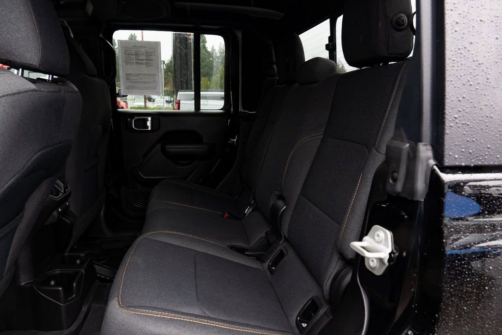 Used 2024 Jeep Gladiator Sport image 20