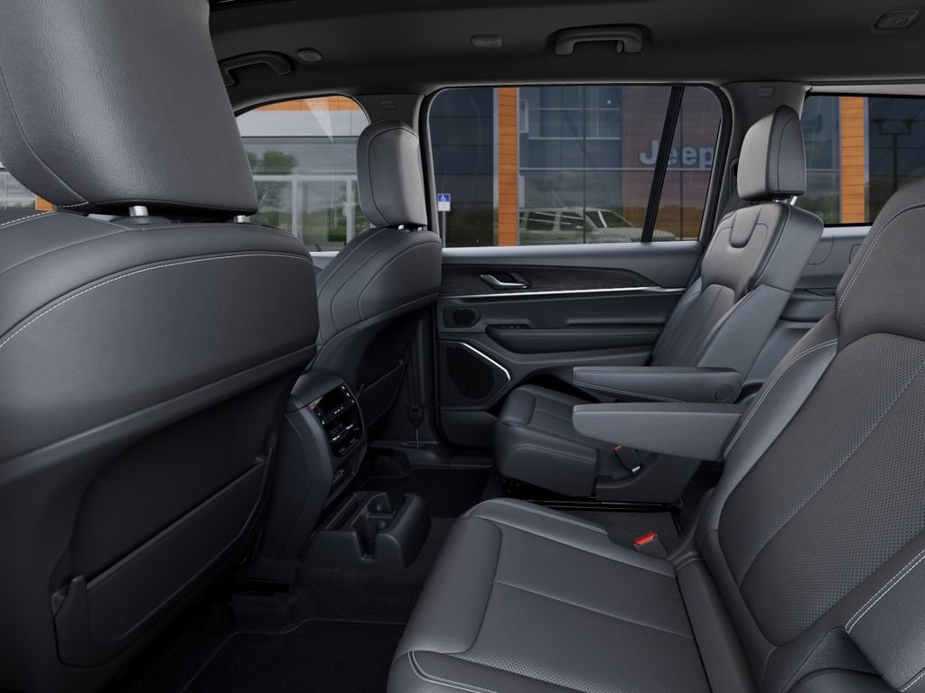 New 2026 Jeep Grand Cherokee L Limited AWD/4WD image 24