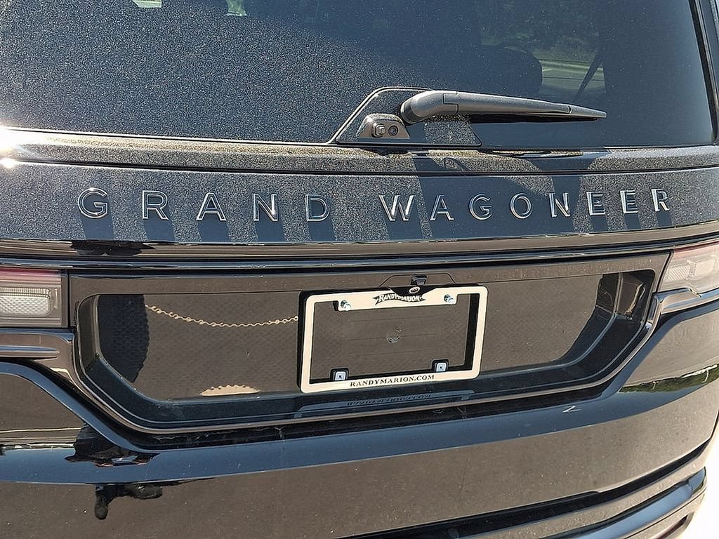 Used 2025 Jeep Grand Wagoneer Series II Obsidian w/ Quick Order Packagew 28T AWD/4WD image 30