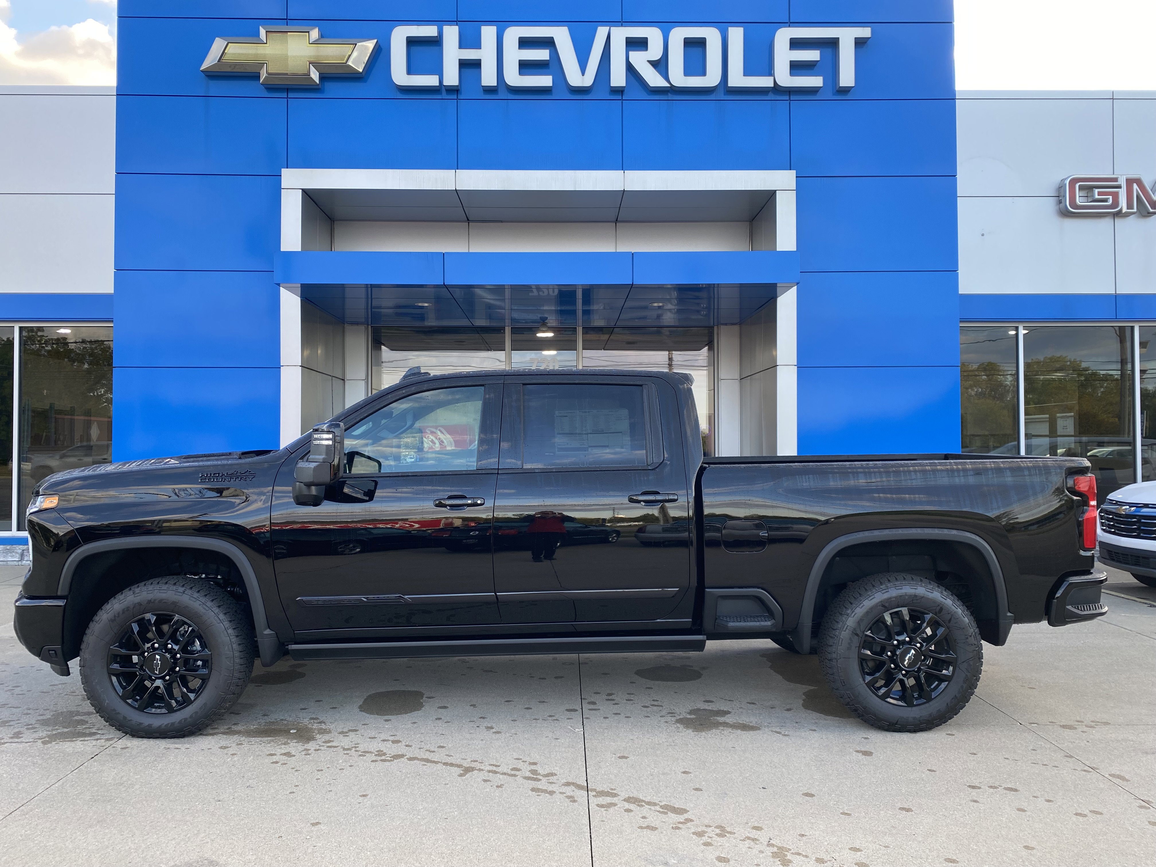 New 2026 Chevrolet Silverado 2500 High Country w/ Midnight Edition image 18