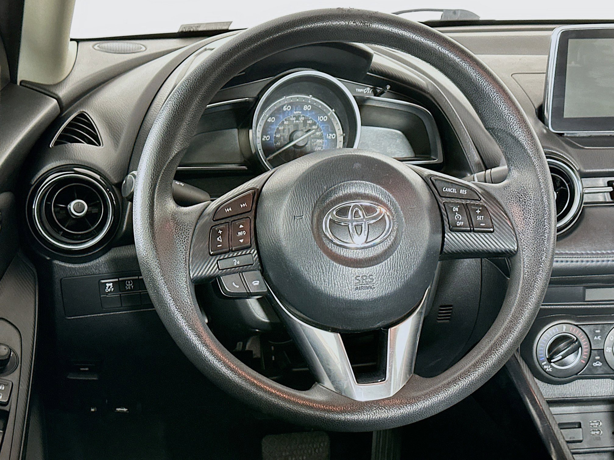 Used 2018 Toyota Yaris iA FWD image 16