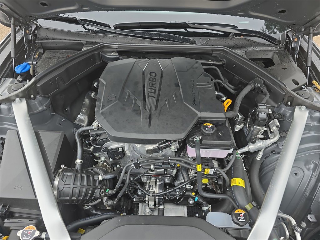 Used 2026 Genesis G70 2.5T image 28