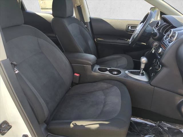 Used 2013 Nissan Rogue S AWD/4WD image 18