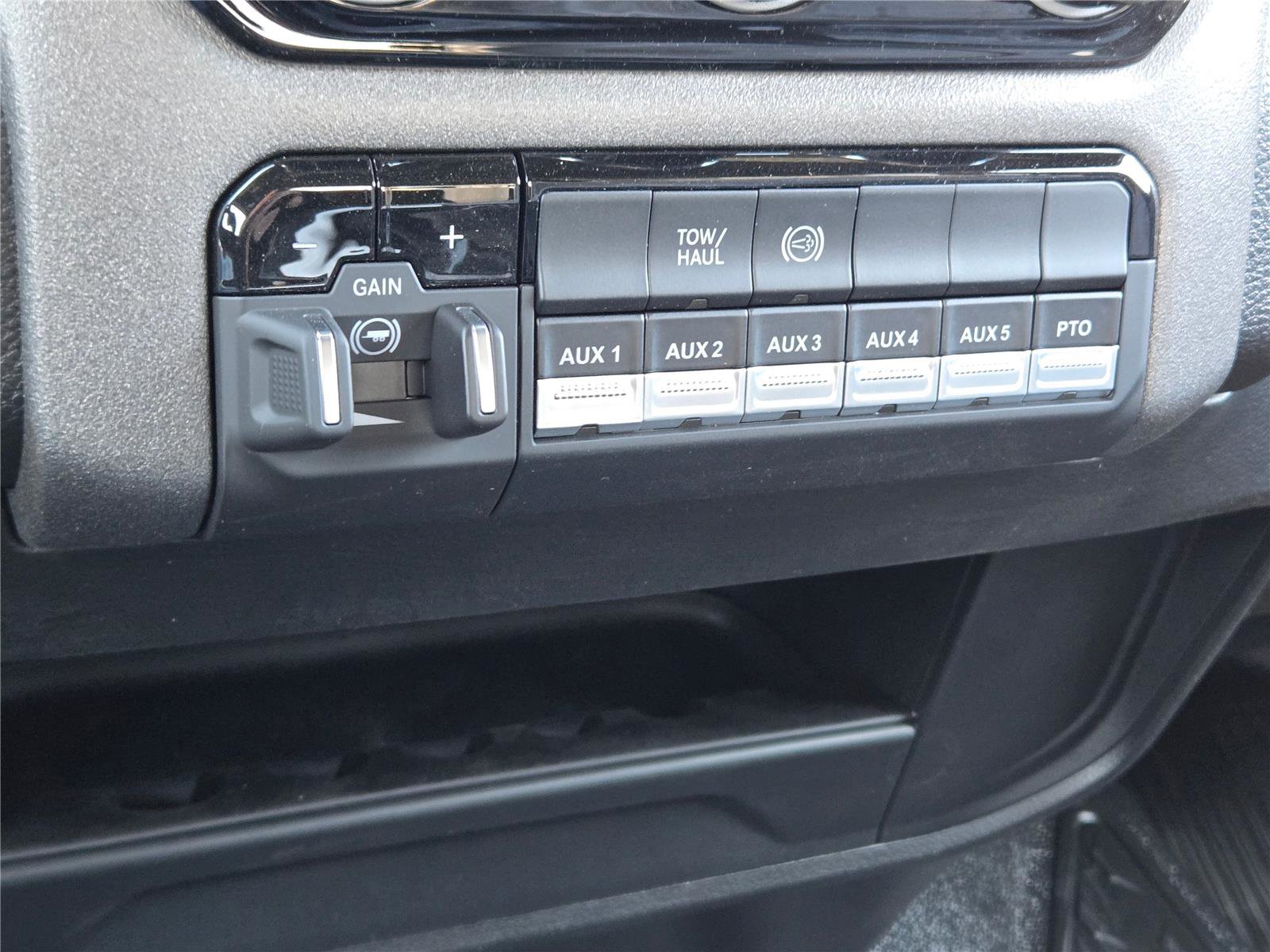 New 2026 RAM 5500 Tradesman image 24