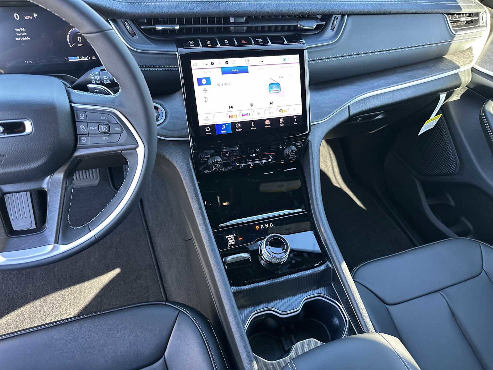 New 2025 Jeep Grand Cherokee L Limited image 28