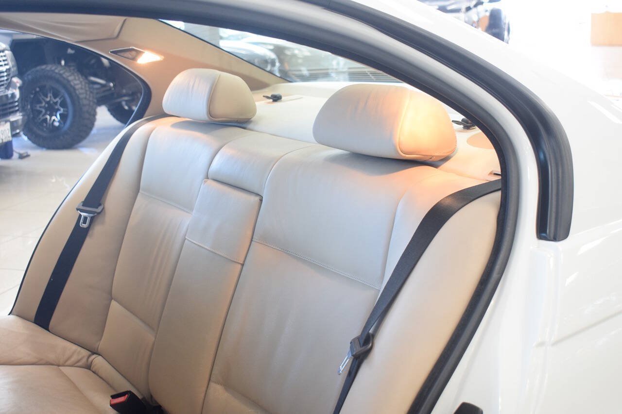 Used 2000 BMW 323i Sedan RWD image 40