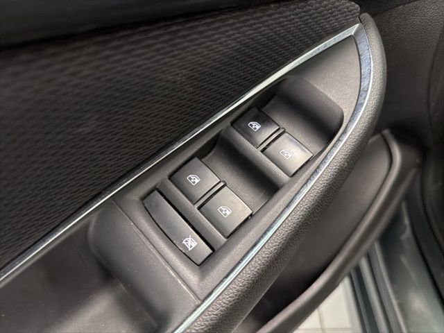 Used 2019 Chevrolet Cruze LT w/ LT True North Edition image 13