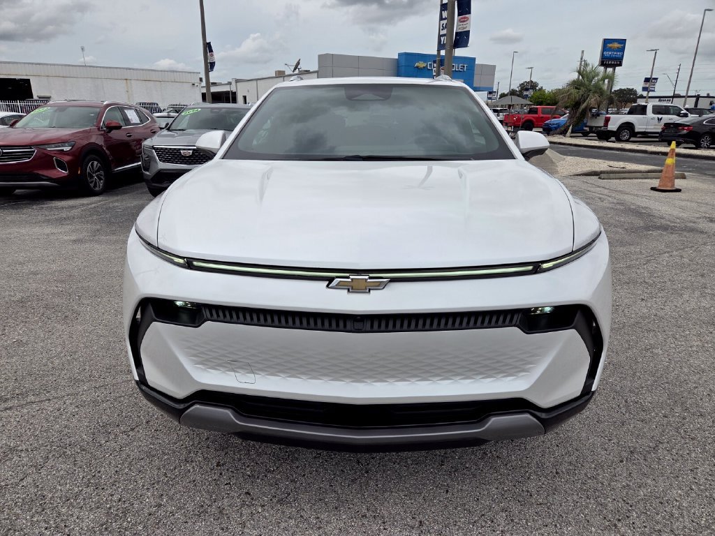 Certified 2024 Chevrolet Equinox EV LT FWD image 19
